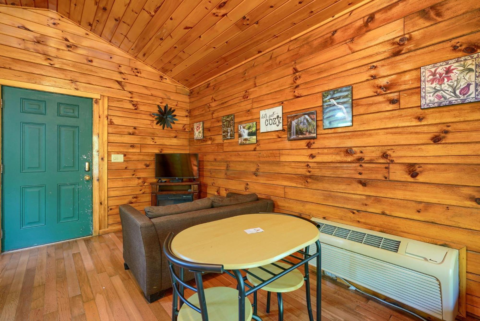 Blue Rose Cabins - Cozy Cabin Logan Extérieur photo